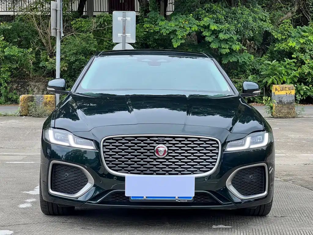 Jaguar Jaguar XFL 2025 2.0T P250 RWD Prestige Luxury 2026 - thumbnail 2