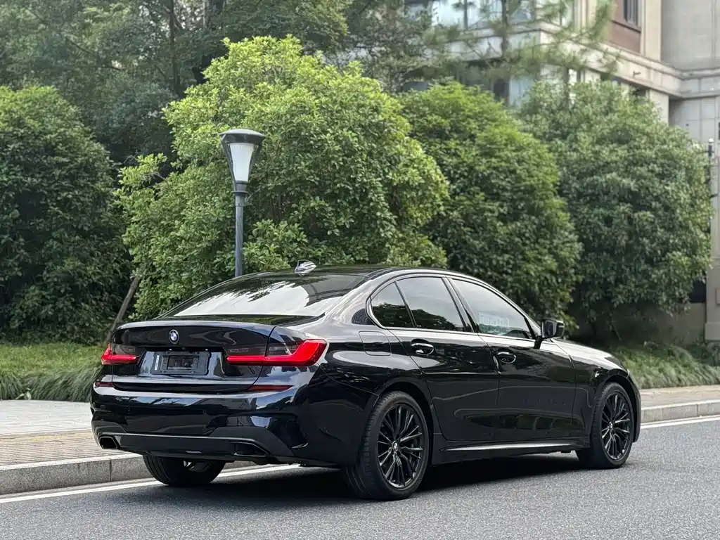 BMW BMW 3 Series 2021 Facelift 325i M Sport Night Edition 2021 - thumbnail 6