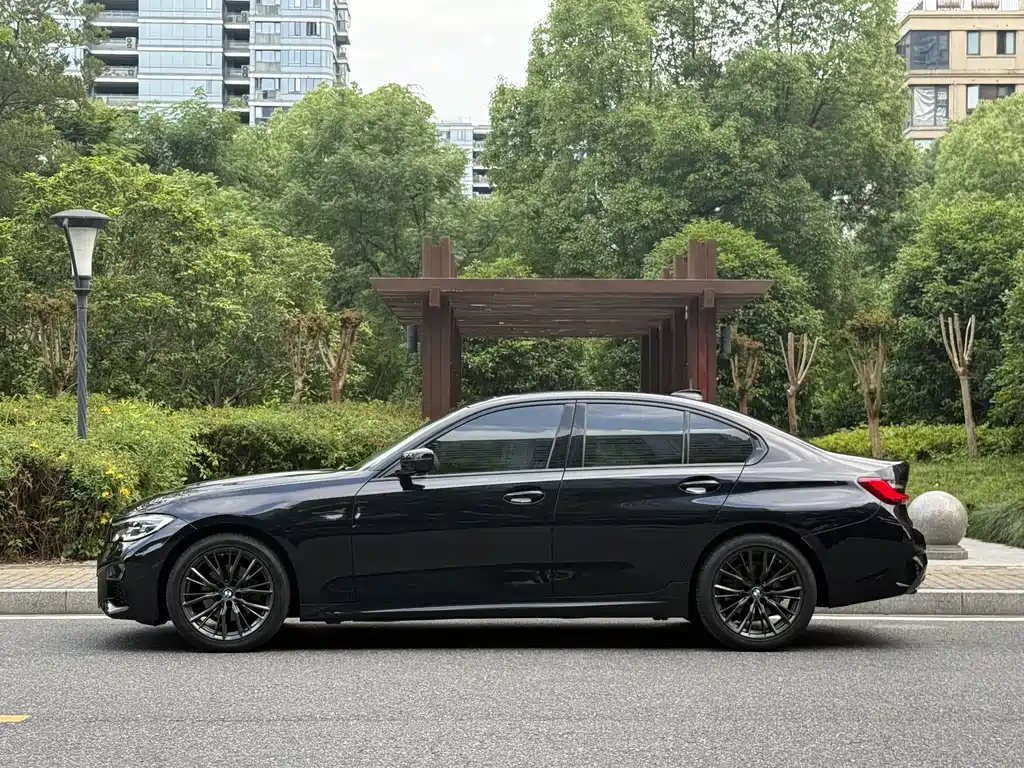 BMW BMW 3 Series 2021 Facelift 325i M Sport Night Edition 2021 - thumbnail 7