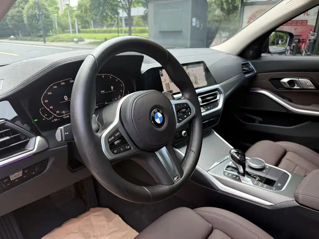 BMW BMW 3 Series 2021 Facelift 325i M Sport Night Edition 2021 - thumbnail 9
