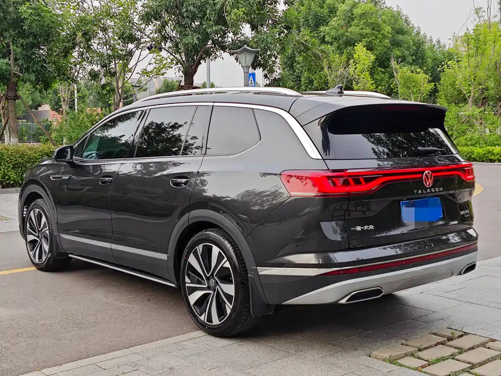 Volkswagen Tavendor 2022 380TSI AWD Flagship Edition 7-Seater 2022 - thumbnail 6