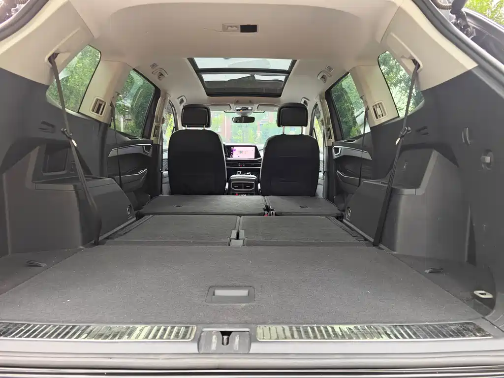 Volkswagen Tavendor 2022 380TSI AWD Flagship Edition 7-Seater 2022 - thumbnail 13
