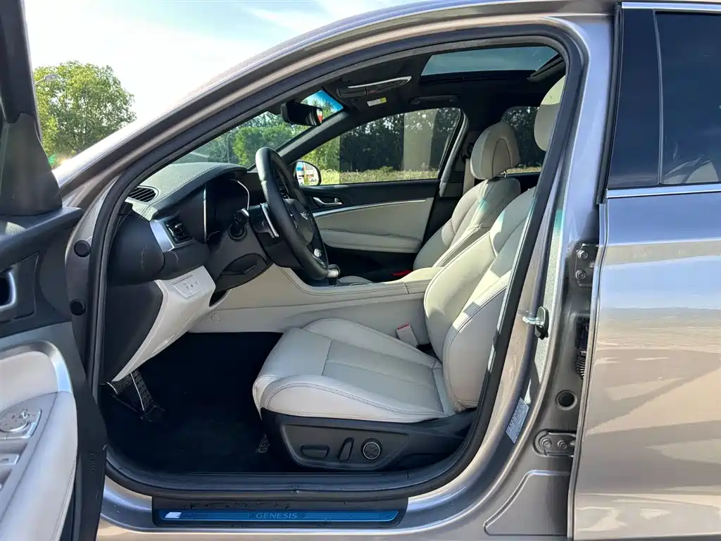 Genesis Genesis G70 2023 2.0T RWD Luxury Edition 2023 - thumbnail 8