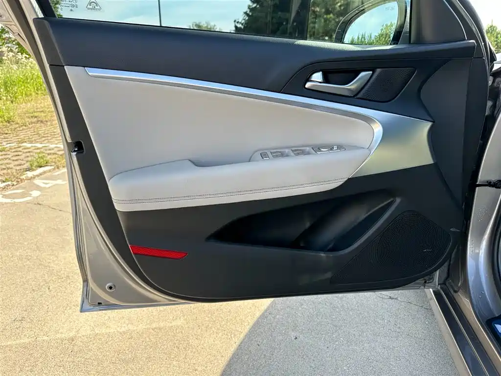 Genesis Genesis G70 2023 2.0T RWD Luxury Edition 2023 - thumbnail 12
