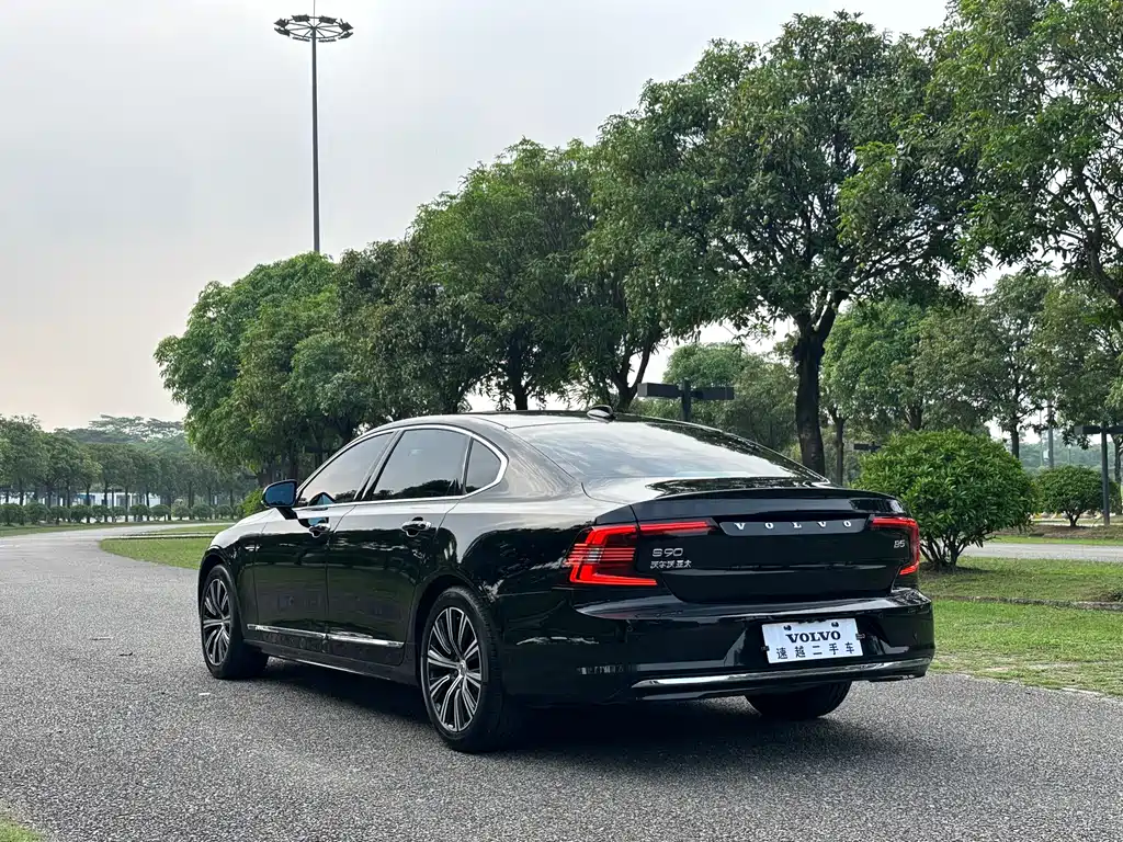 Volvo Volvo S90 2021 B5 Inscription 2020 - thumbnail 18