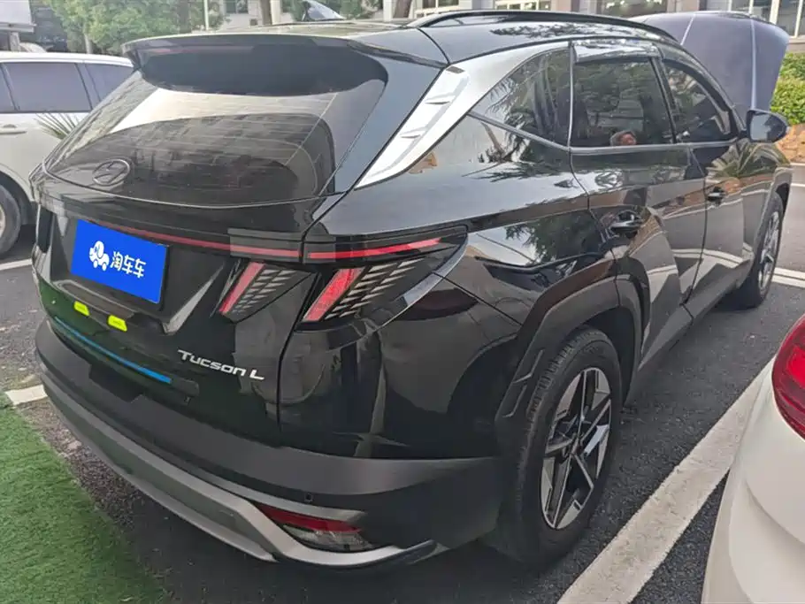 Hyundai Tucson L 1.5T Prestige 2025 - thumbnail 3