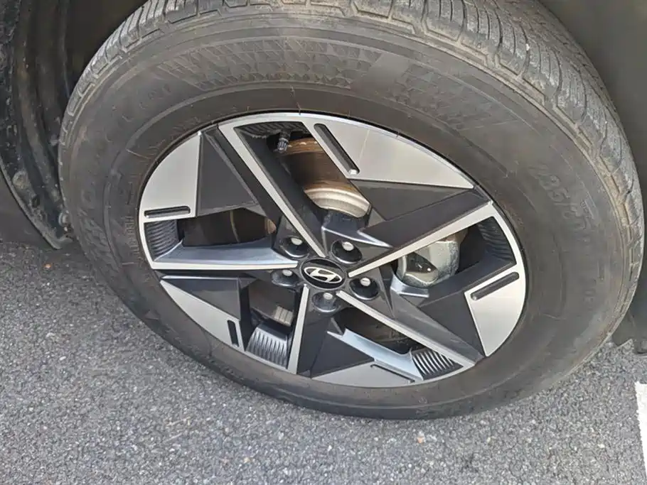 Hyundai Tucson L 1.5T Prestige 2025 - thumbnail 6