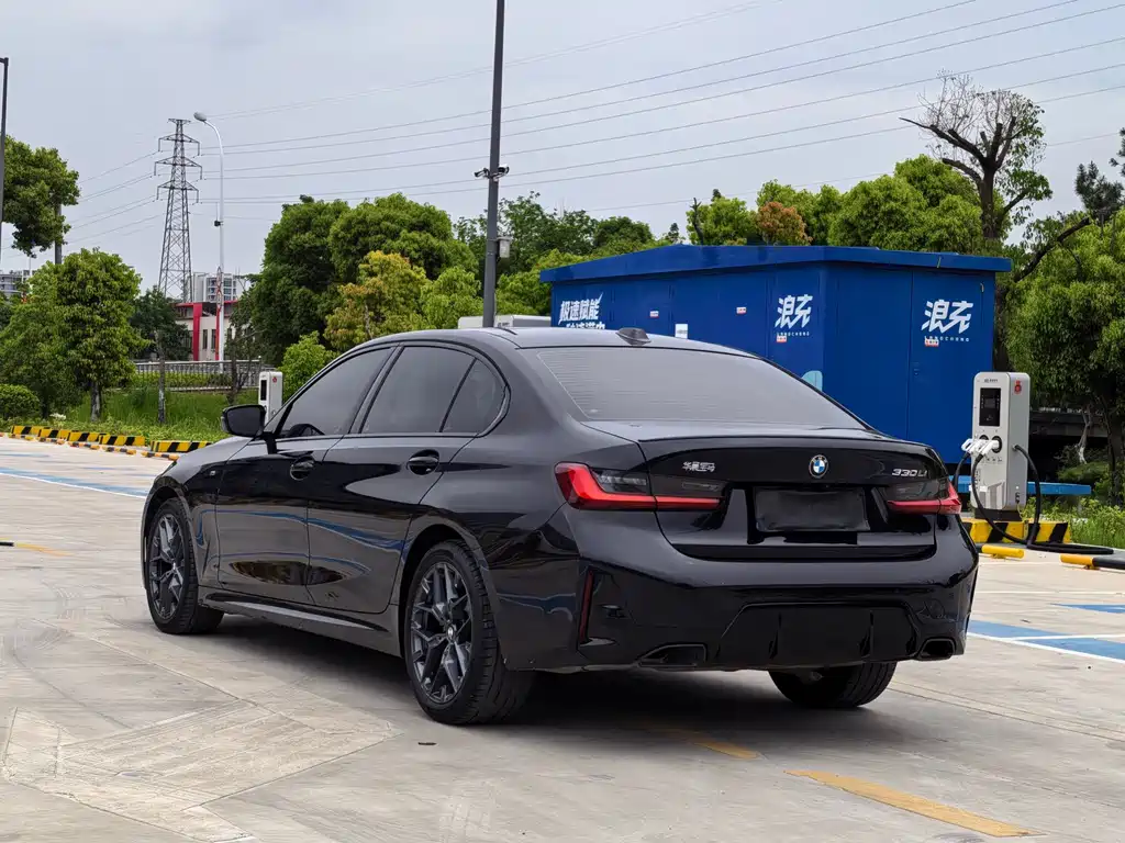 BMW BMW 3 Series 2025 330Li Exclusive Edition M Sport Night Package 2024 - thumbnail 12