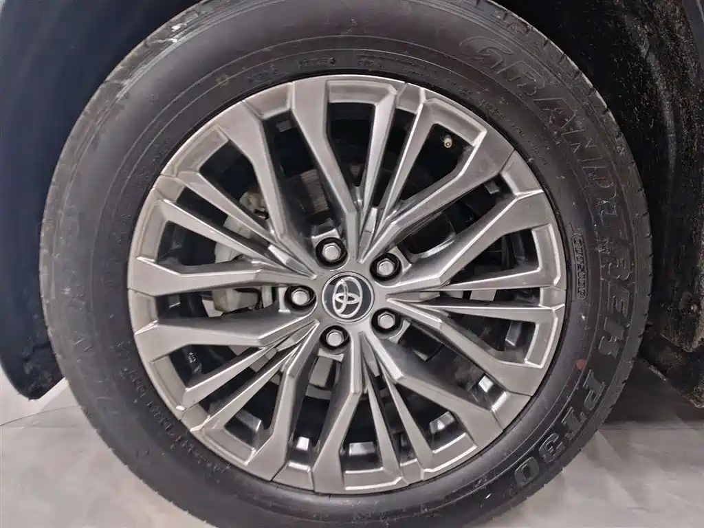 Toyota Toyota Wildlander 2023 2.0L CVT 2WD Luxury PLUS Edition 2023 - thumbnail 5