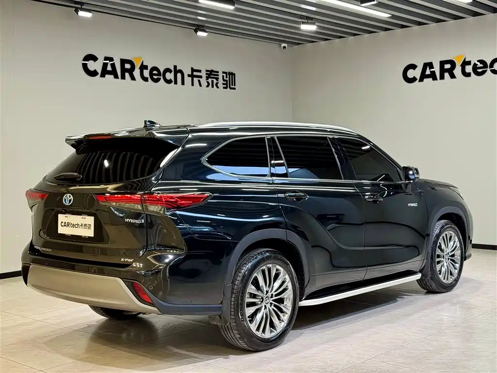 Toyota Highlander 2023 2.5L Hybrid AWD Premium 7-Seater 2024 - thumbnail 4
