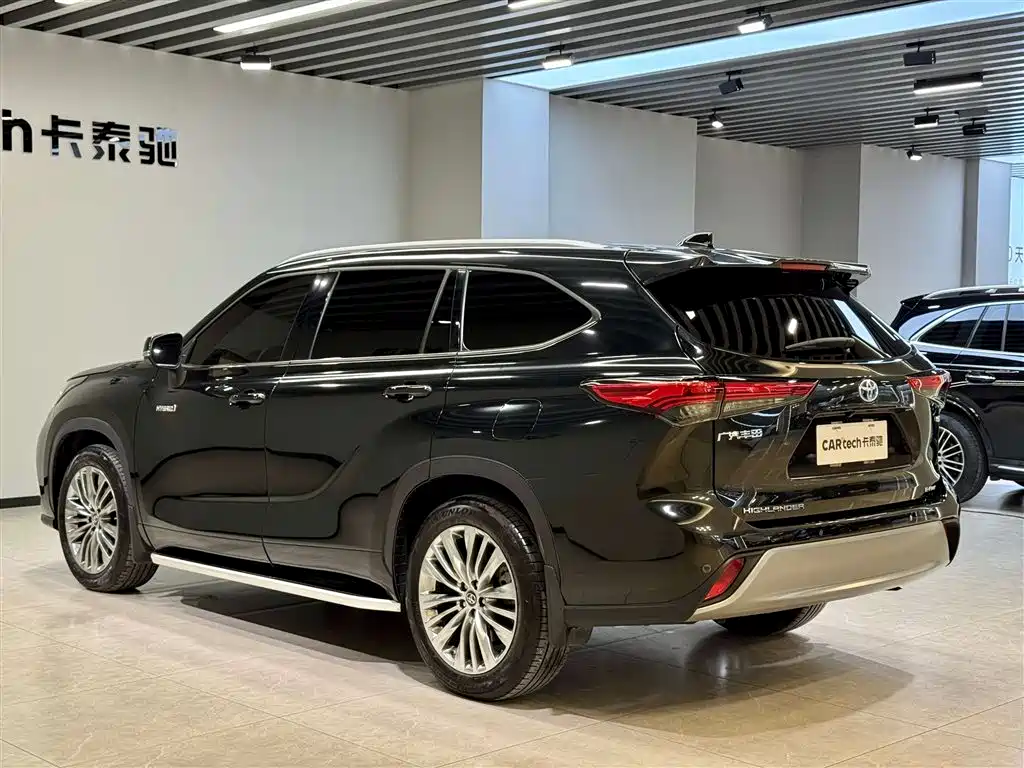 Toyota Highlander 2023 2.5L Hybrid AWD Premium 7-Seater 2024 - thumbnail 6