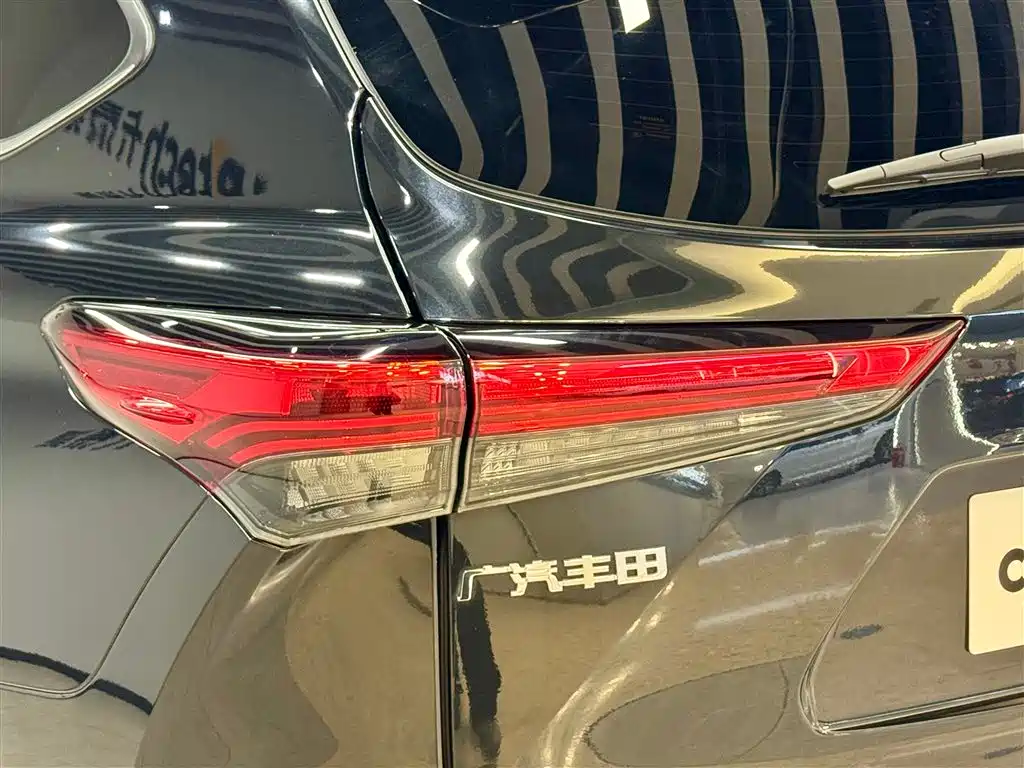 Toyota Highlander 2023 2.5L Hybrid AWD Premium 7-Seater 2024 - thumbnail 9