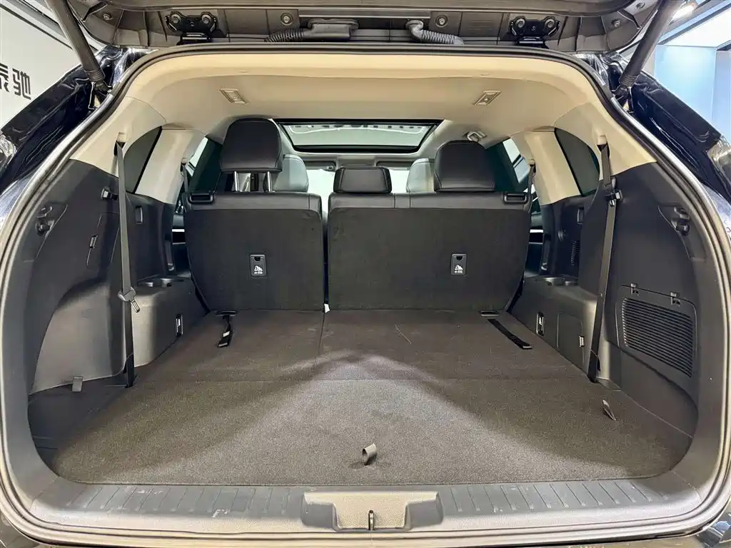 Toyota Highlander 2023 2.5L Hybrid AWD Premium 7-Seater 2024 - thumbnail 12