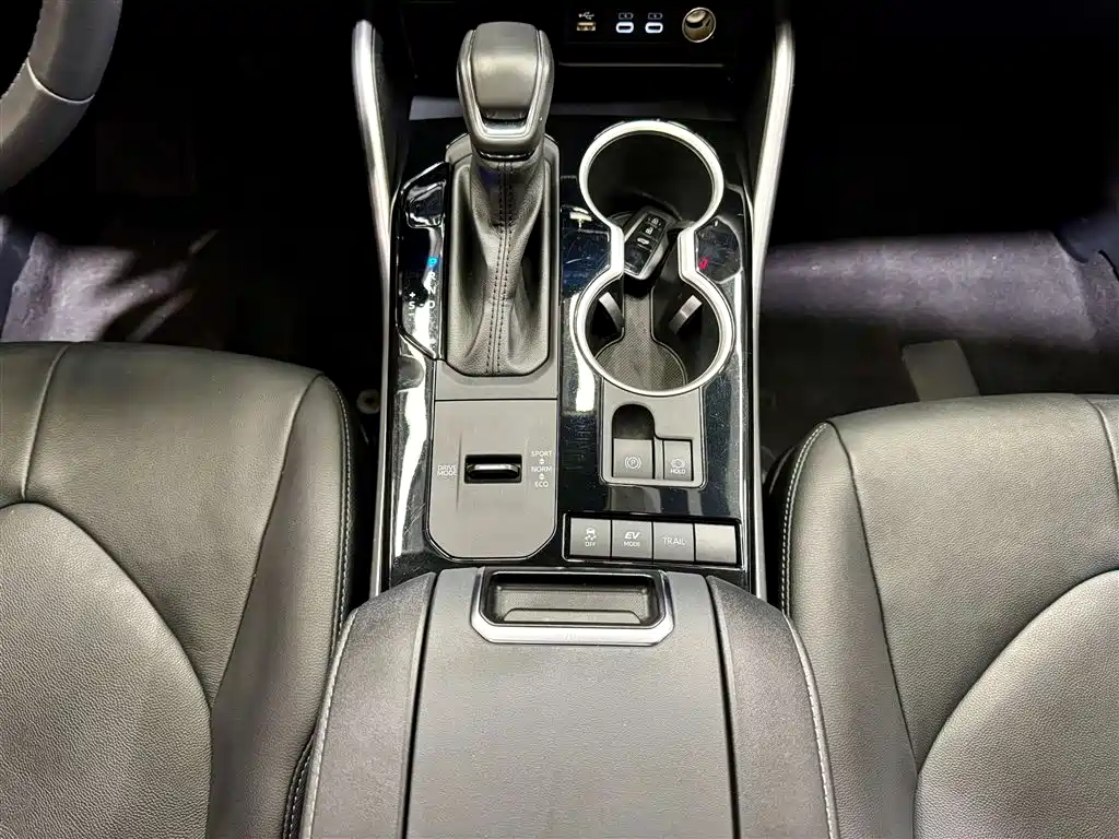 Toyota Highlander 2023 2.5L Hybrid AWD Premium 7-Seater 2024 - thumbnail 21