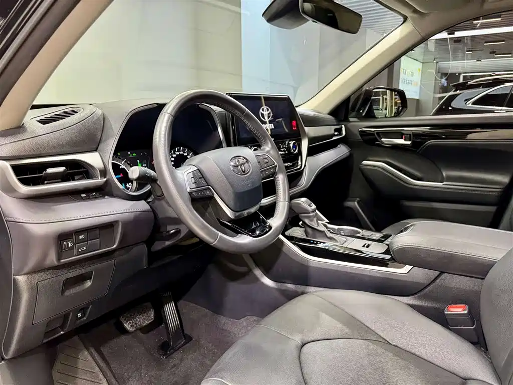 Toyota Highlander 2023 2.5L Hybrid AWD Premium 7-Seater 2024 - thumbnail 26