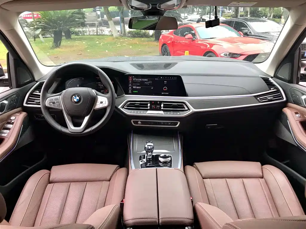BMW BMW X7 2020 xDrive40i Leading Edition Luxury Package 2020 - thumbnail 4