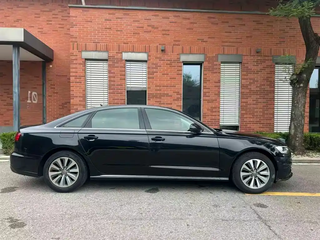 Audi Audi A6L 2016 TFSI Comfort Edition 2016 - thumbnail 3