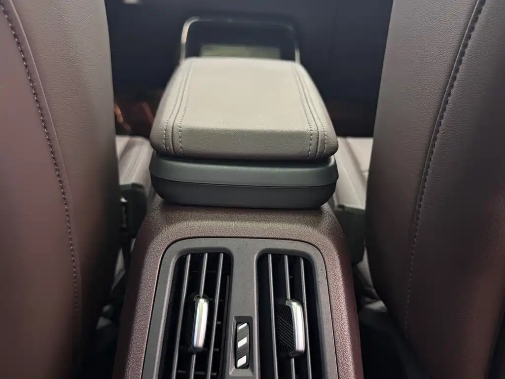 BMW BMW X1 2023 sDrive20Li X Design Edition 2023 - thumbnail 12