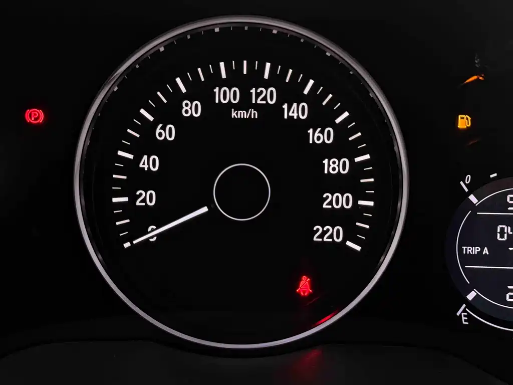 Honda Vezel 2022 model 1.5L CVT Phantom Night Pioneer Edition 2021 - thumbnail 22