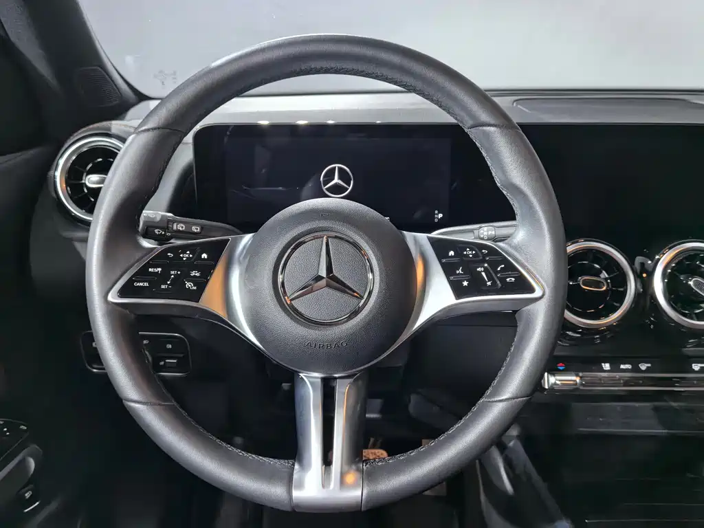 Mercedes-Benz Mercedes-Benz GLB 2024 GLB 200 Dynamic 2024 - thumbnail 5