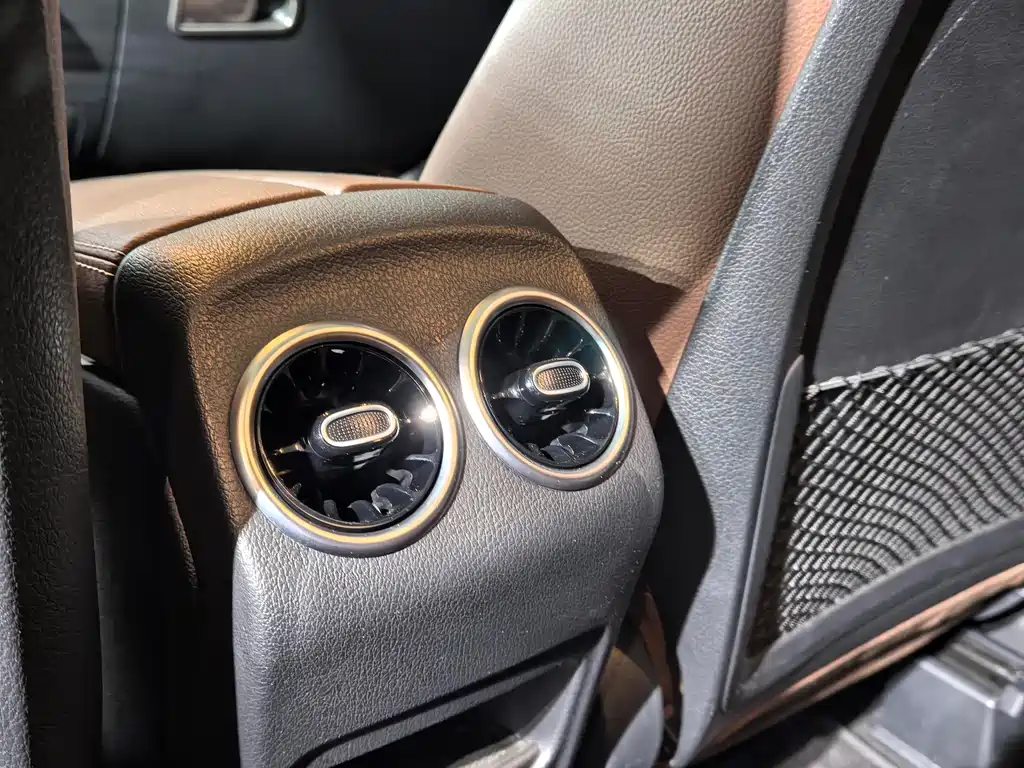 Mercedes-Benz Mercedes-Benz GLB 2024 GLB 200 Dynamic 2024 - thumbnail 10