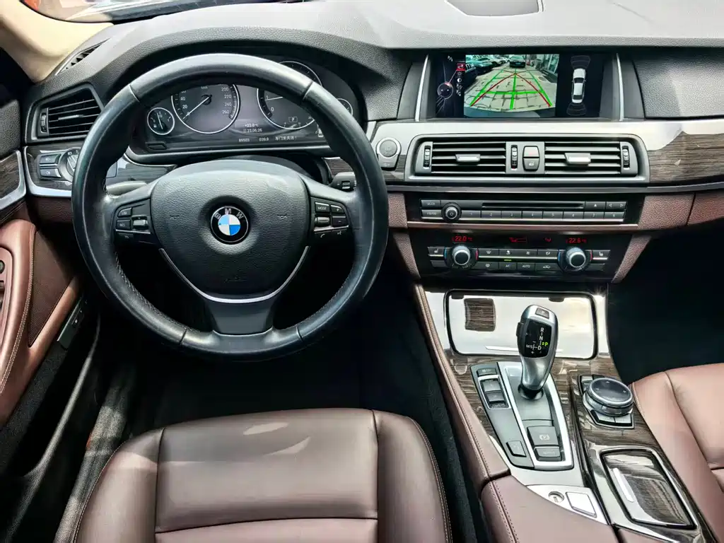 BMW BMW 5 Series 2014 525Li Luxury Design Package 2014 - thumbnail 9