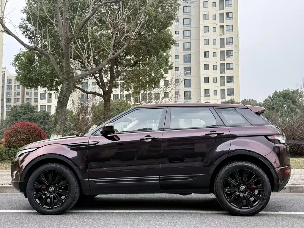 Land Rover Range Rover Evoque 2015 2.0T 5-door Dynamic 2015 - thumbnail 4