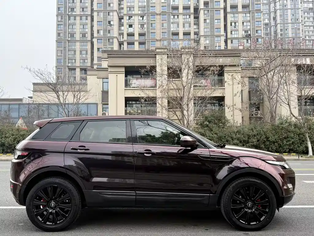 Land Rover Range Rover Evoque 2015 2.0T 5-door Dynamic 2015 - thumbnail 8