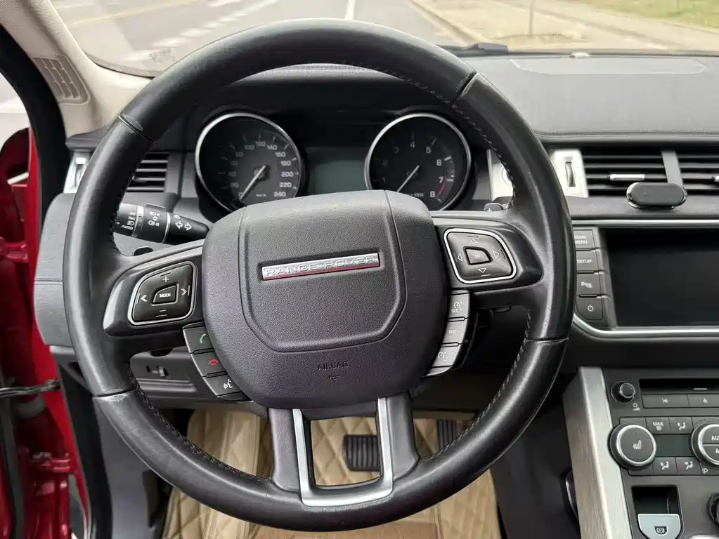 Land Rover Range Rover Evoque 2015 2.0T 5-door Dynamic 2015 - thumbnail 13