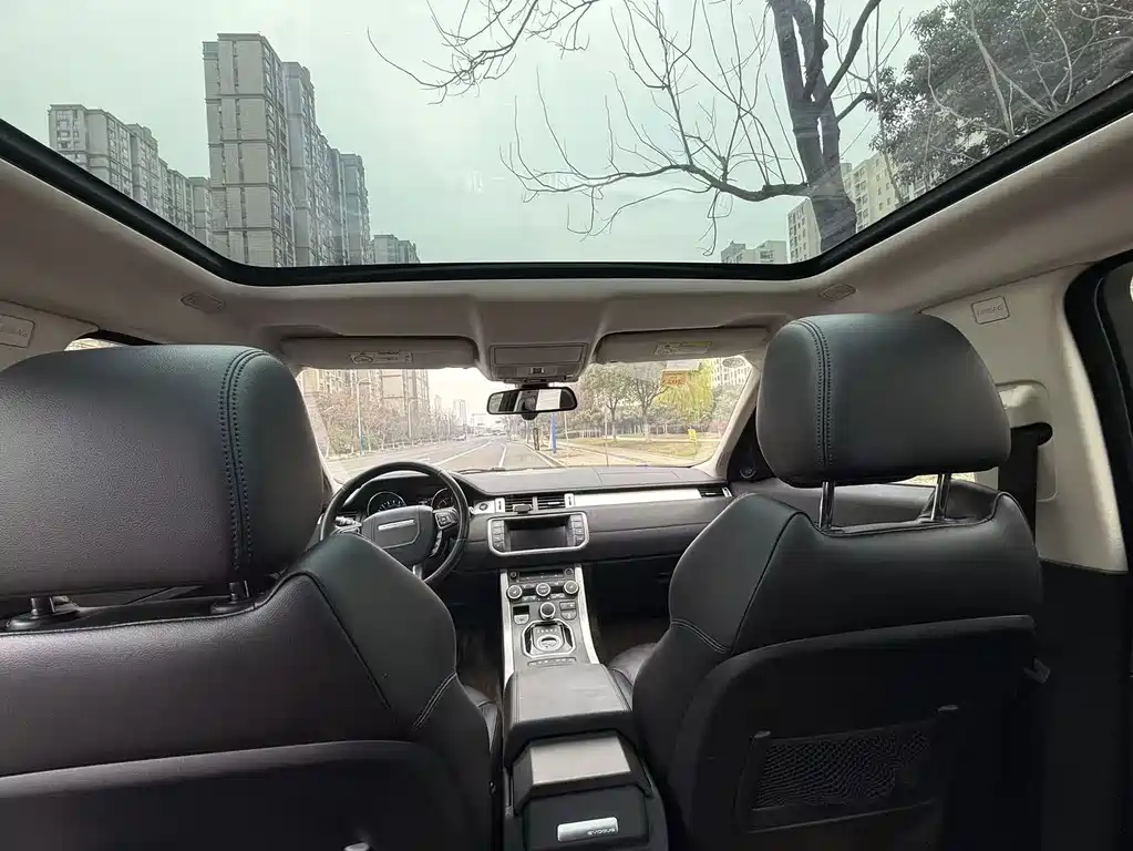Land Rover Range Rover Evoque 2015 2.0T 5-door Dynamic 2015 - thumbnail 15