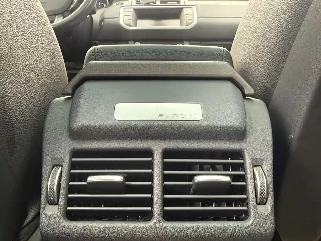 Land Rover Range Rover Evoque 2015 2.0T 5-door Dynamic 2015 - thumbnail 17