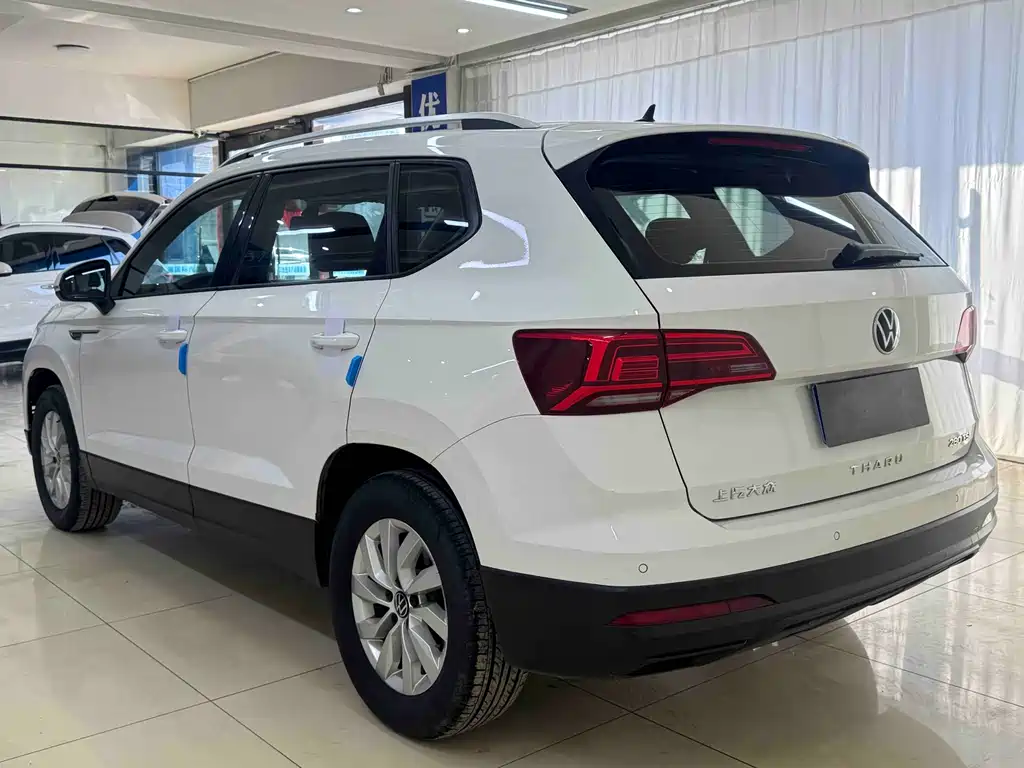 Volkswagen Tharu 2022 280TSI FWD Fashion Edition 2022 - thumbnail 4