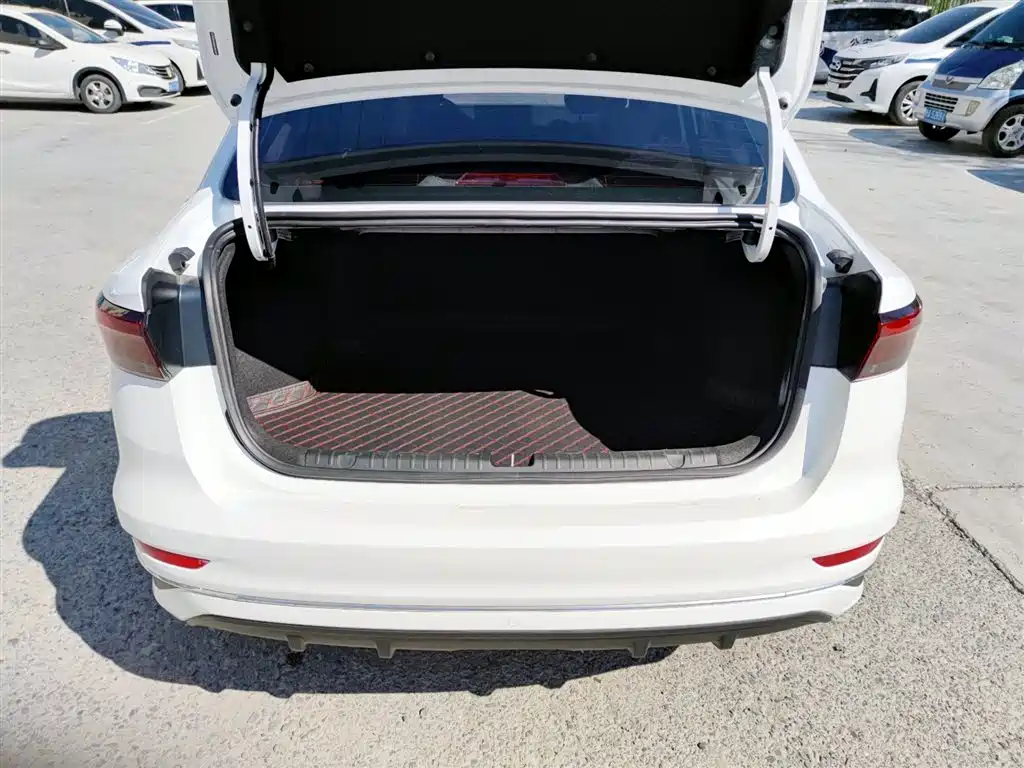 Geely Auto Geely Emgrand 2023 4th Generation Champion Edition 1.5L CVT Prestige 2023 - thumbnail 16
