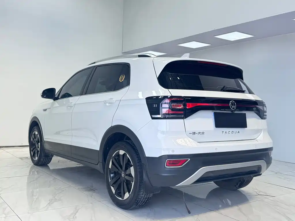 Volkswagen Tayron 2021 1.5L Automatic 30th Anniversary Edition 2022 - thumbnail 4