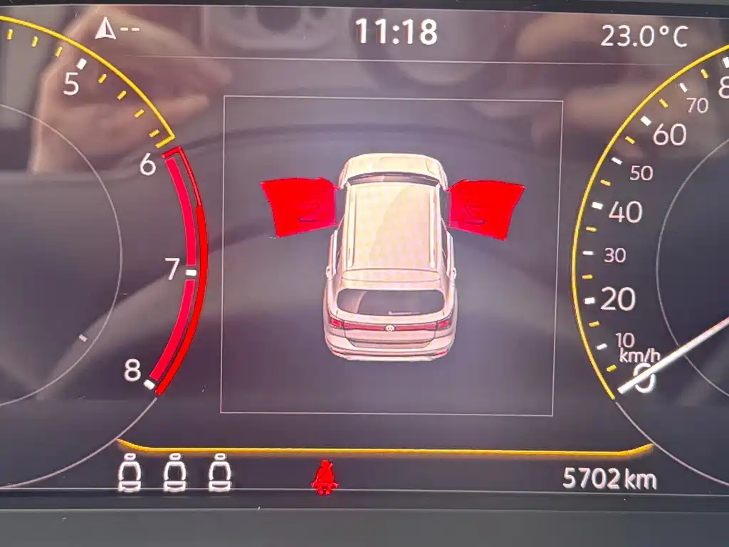 Volkswagen Tayron 2021 1.5L Automatic 30th Anniversary Edition 2022 - thumbnail 7