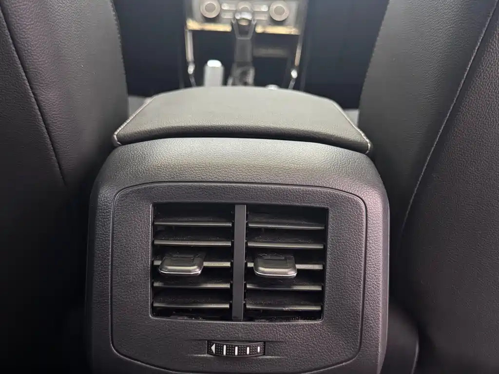 Volkswagen Tayron 2021 1.5L Automatic 30th Anniversary Edition 2022 - thumbnail 13