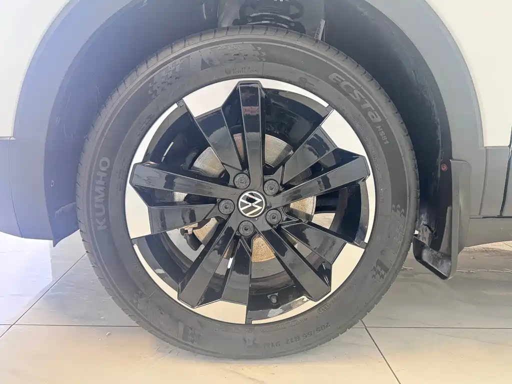 Volkswagen Tayron 2021 1.5L Automatic 30th Anniversary Edition 2022 - thumbnail 17