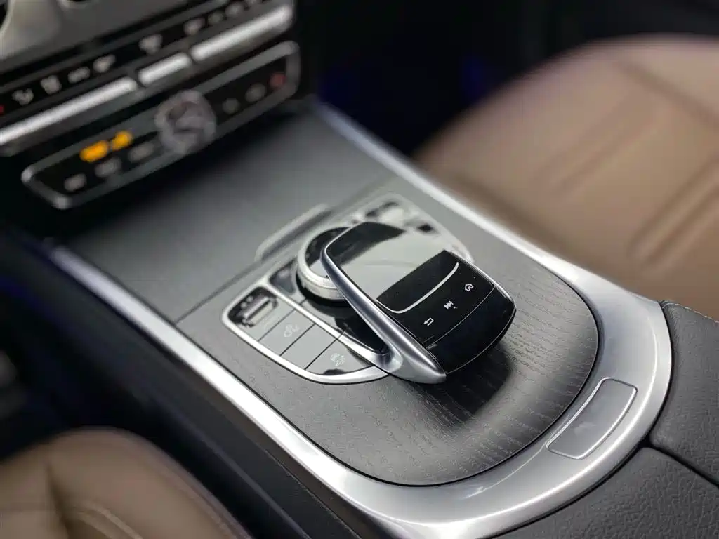 Mercedes-Benz Mercedes-Benz G-Class 2022 G 350 2023 - thumbnail 18