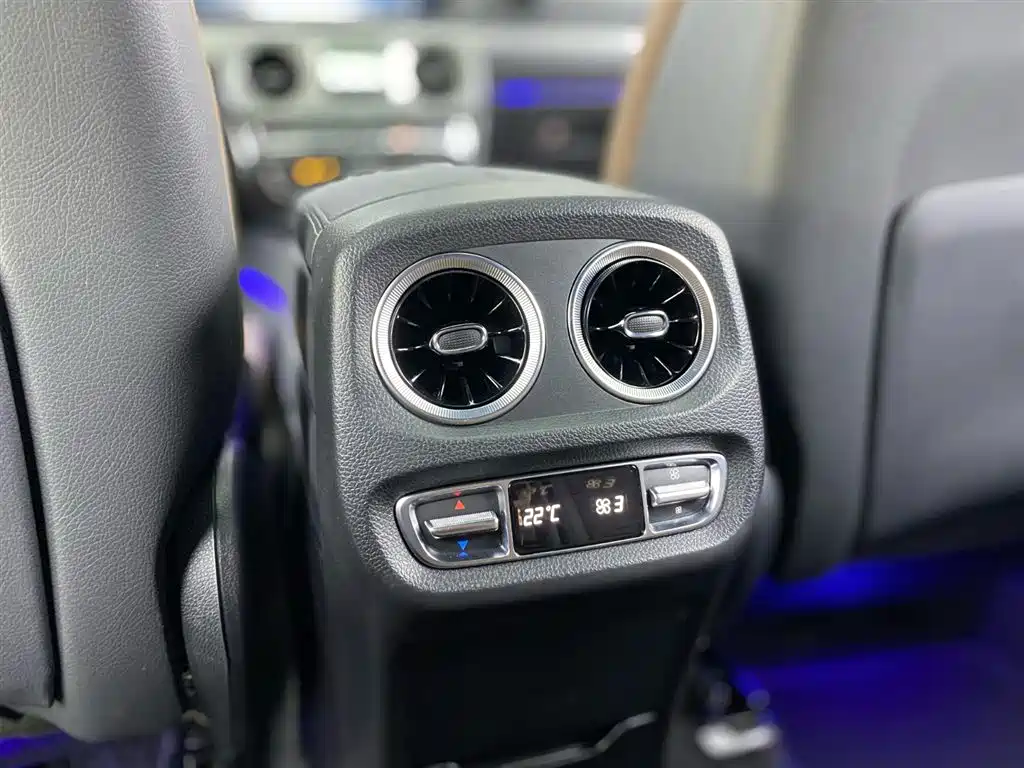 Mercedes-Benz Mercedes-Benz G-Class 2022 G 350 2023 - thumbnail 26