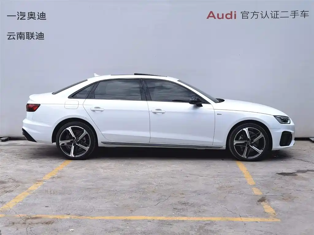 Audi Audi A4L 2024 40 TFSI Luxury Dynamic 2025 - thumbnail 4