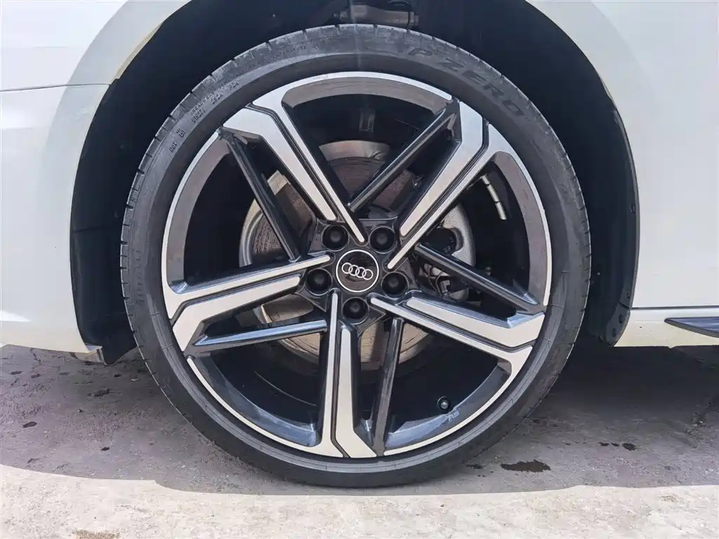 Audi Audi A4L 2024 40 TFSI Luxury Dynamic 2025 - thumbnail 30