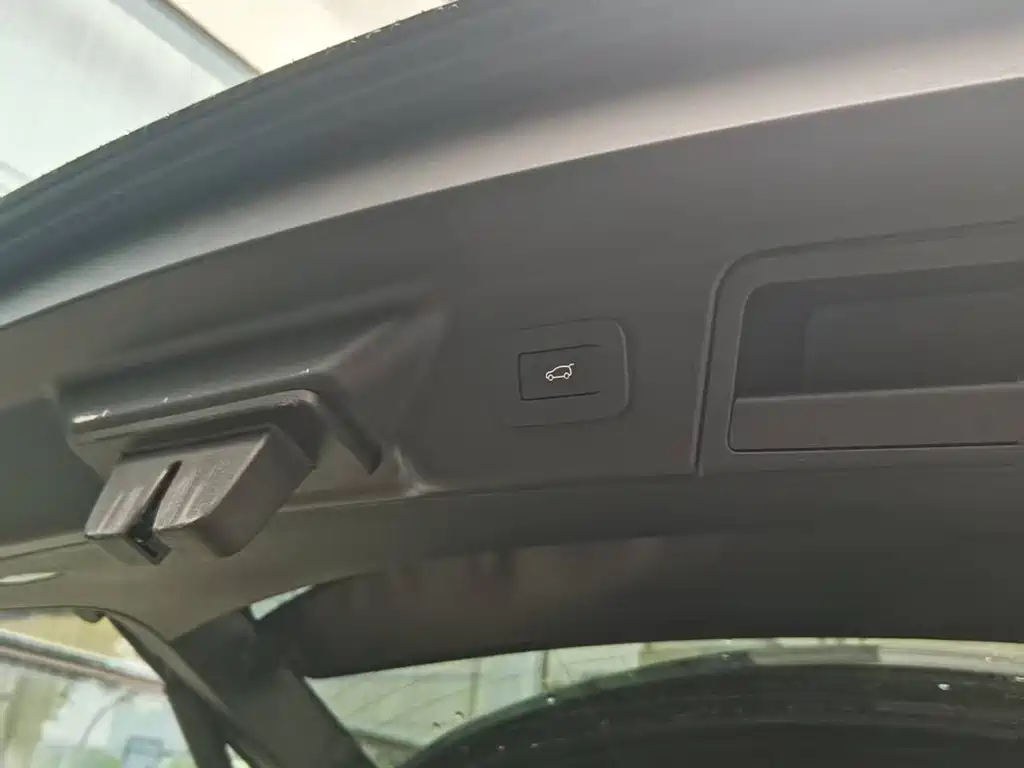 Land Rover Range Rover Velar 2025 Dynamic HSE 2024 - thumbnail 15
