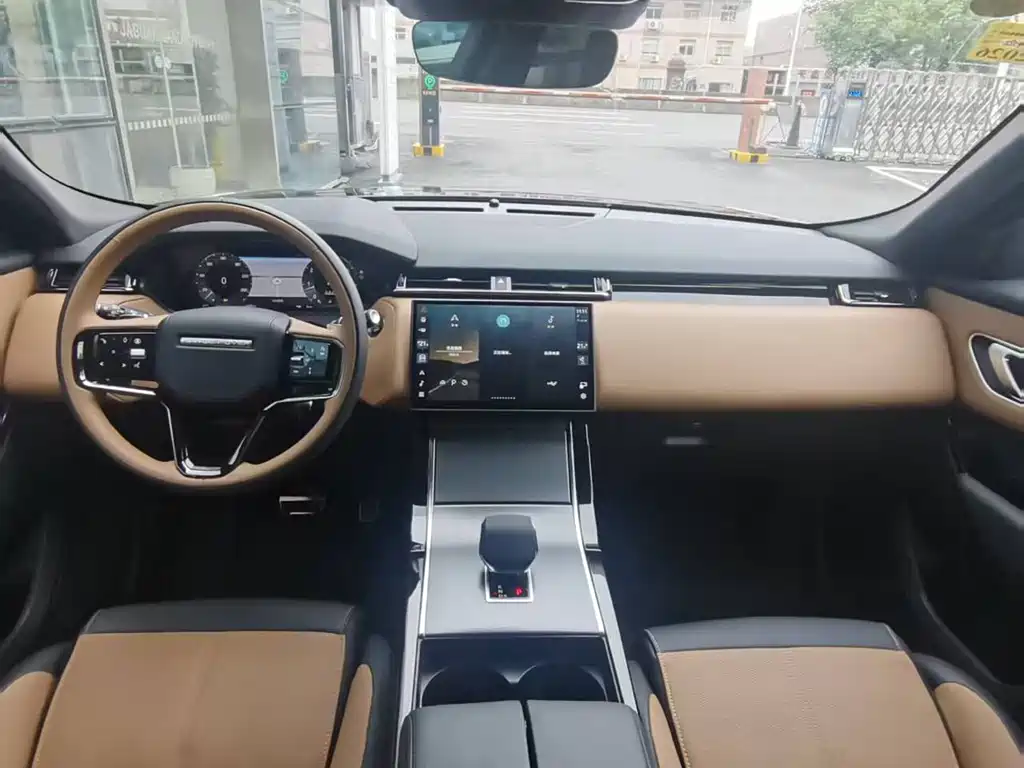 Land Rover Range Rover Velar 2025 Dynamic HSE 2024 - thumbnail 18