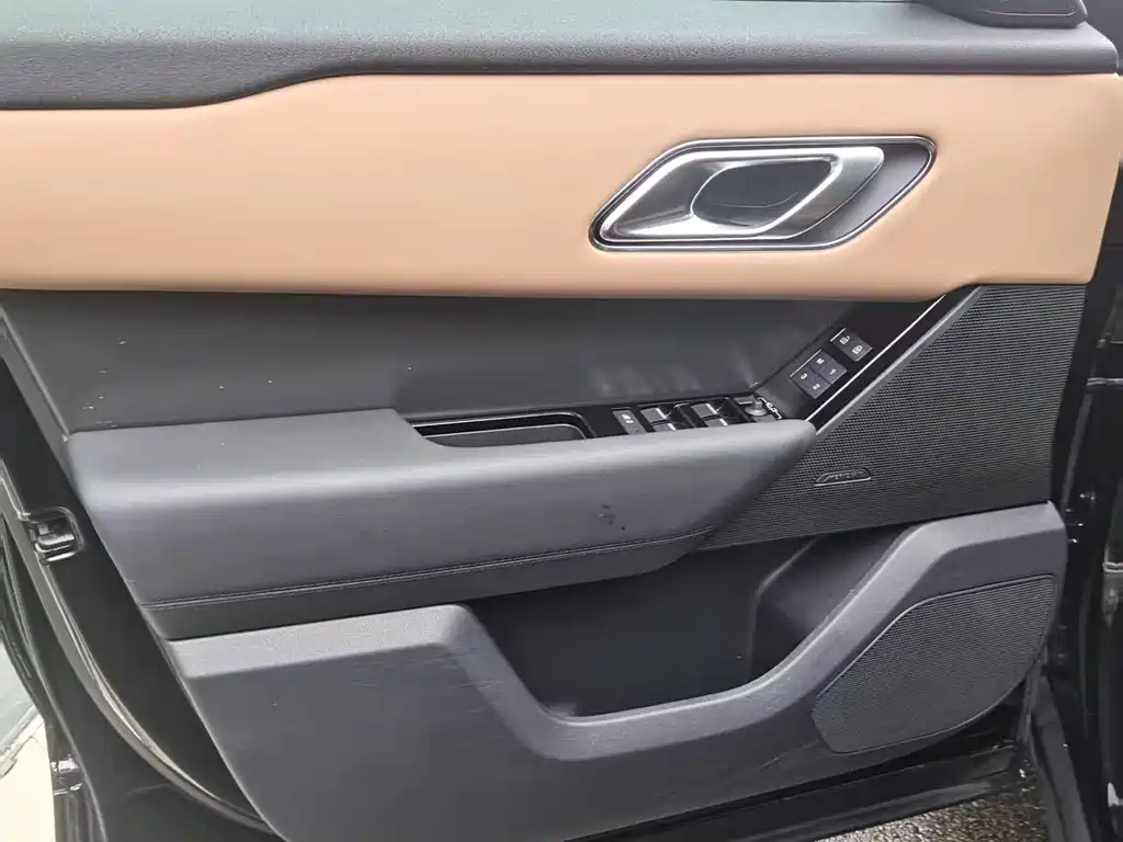 Land Rover Range Rover Velar 2025 Dynamic HSE 2024 - thumbnail 20