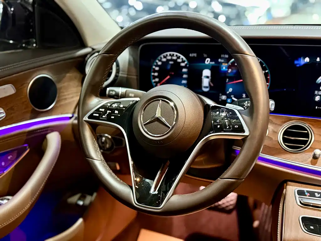 Mercedes-Benz Mercedes-Benz E-Class 2022 Facelift E 300 L Fashion Edition 2022 - thumbnail 10