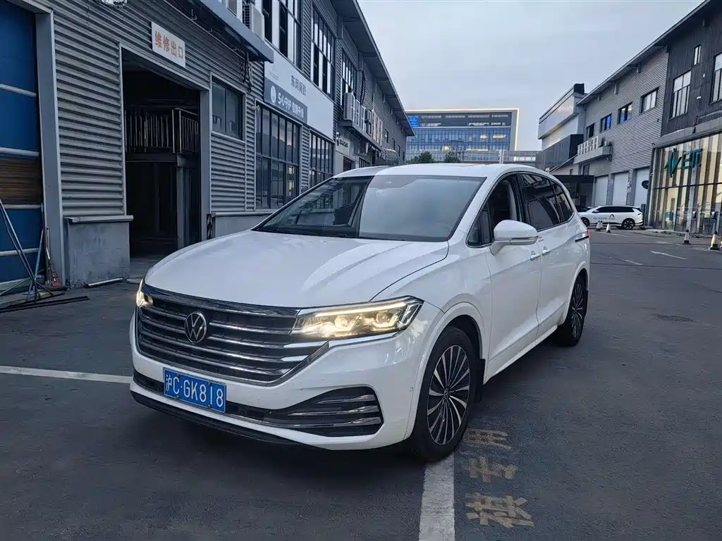 Volkswagen Viloran 2022 380TSI Prestige Edition 2022 - thumbnail 2