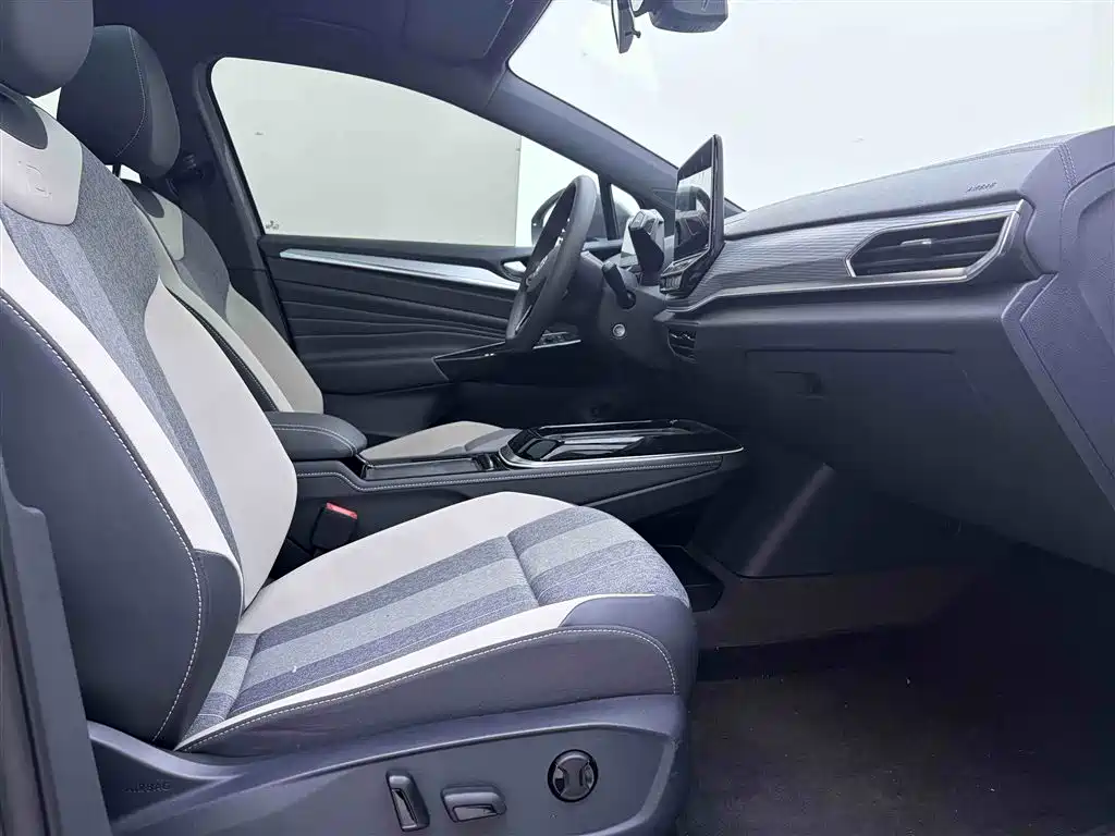 Volkswagen Volkswagen ID.4 CROZZ 2022 Long Range PURE+ 2023 - thumbnail 17