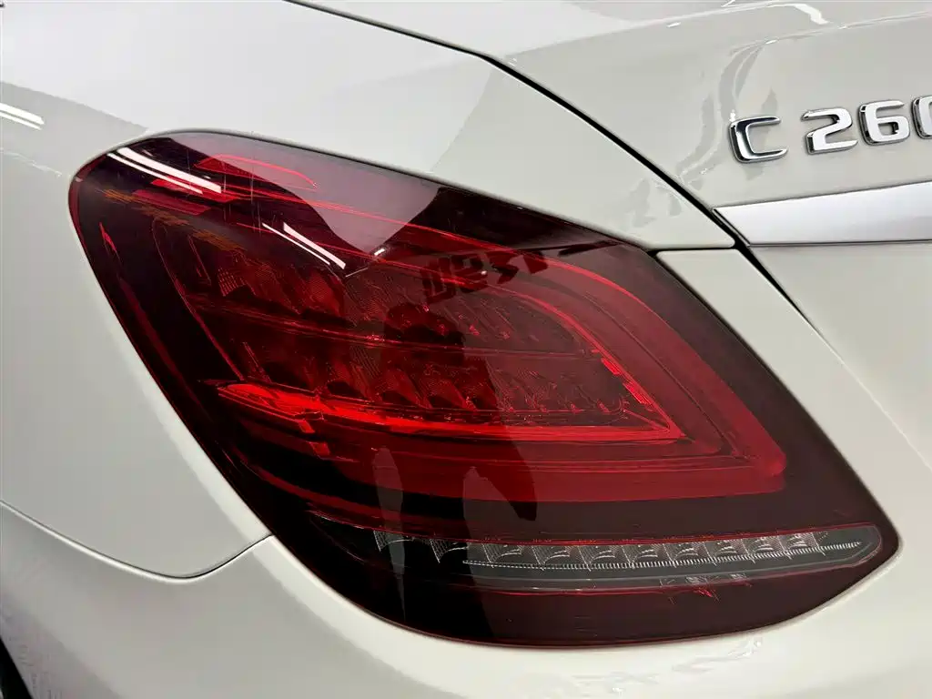 Mercedes-Benz Mercedes-Benz C-Class 2020 Facelift C 260 L Sport Edition 2020 - thumbnail 4