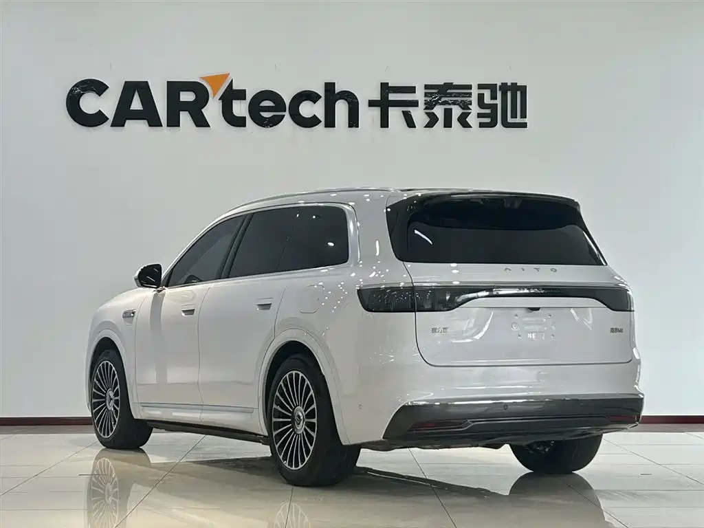 AITO AITO M8 2025 EREV Max+ 53.4kWh 5-Seater 192-Line LiDAR 2025 - thumbnail 6