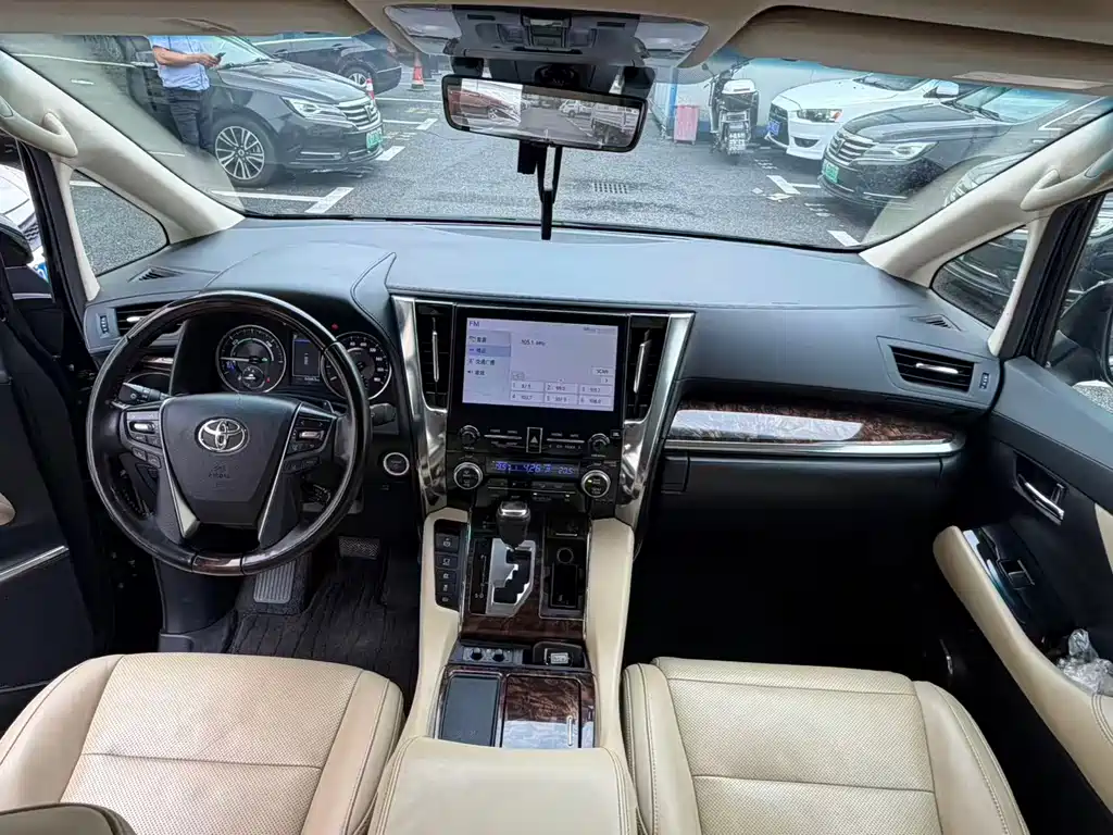 Toyota Alphard 2021 Hybrid 2.5L Luxury Edition 2023 - thumbnail 6